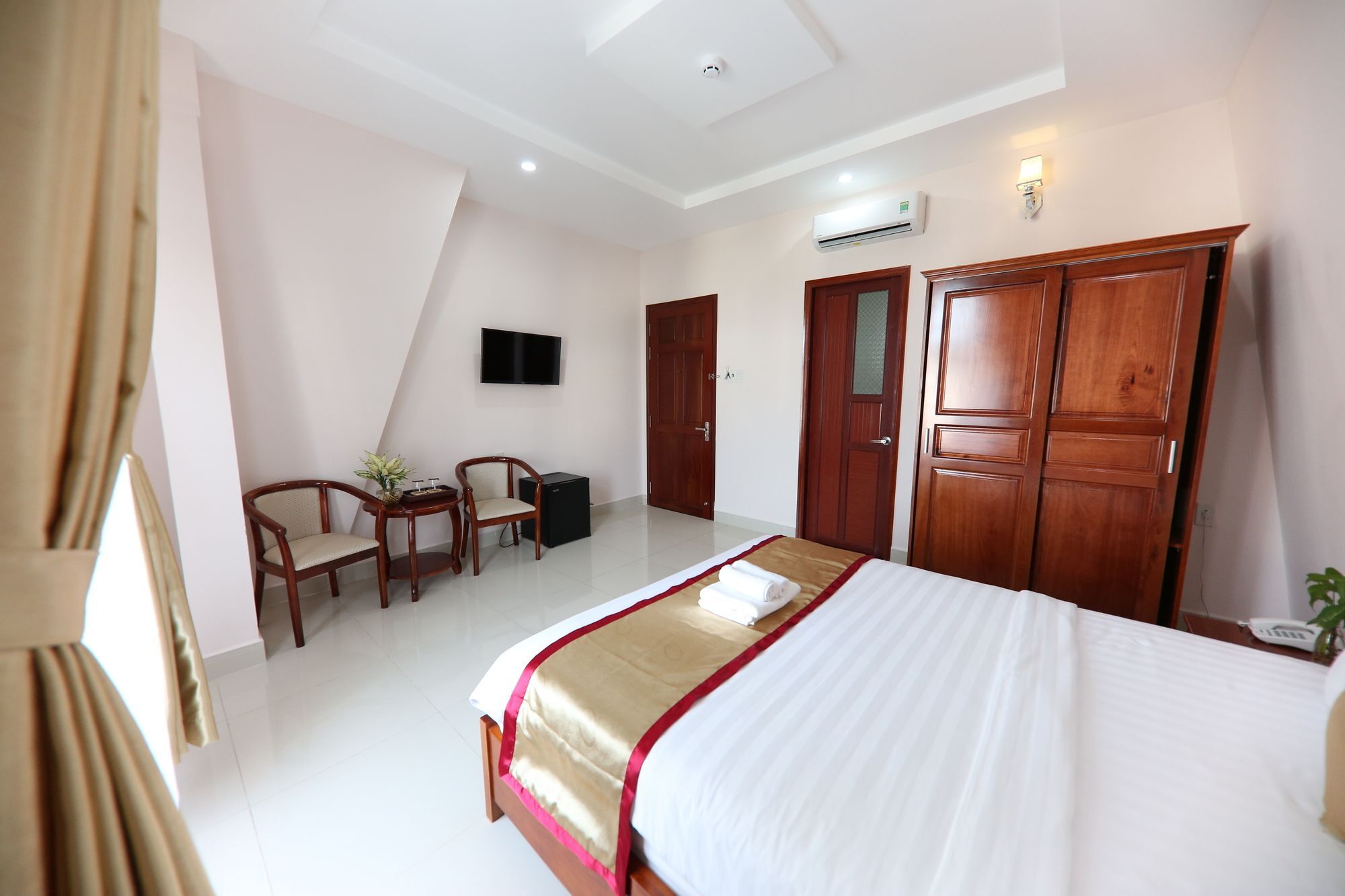 דואונג דונג Thuan Hai Hotel מראה חיצוני תמונה